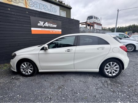 2016 Mercedes-Benz A Class - thumbnail 8