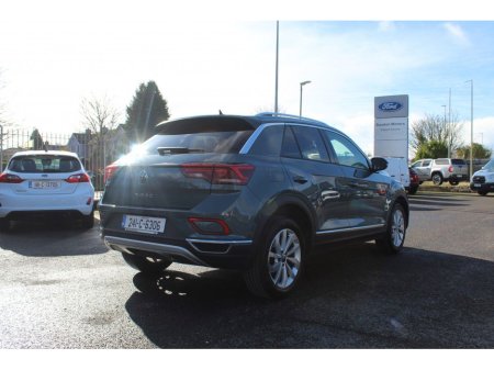 2024 Volkswagen T-Roc 1.0 TSI 110HP Style €29,950 thumbnail