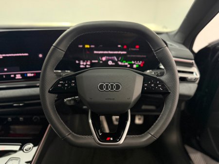 2025 Audi A6 EDITION 1 E HYBRID QUATTRO €74,990 thumbnail