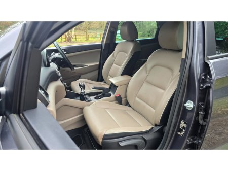 2019 Hyundai Tucson - thumbnail 17