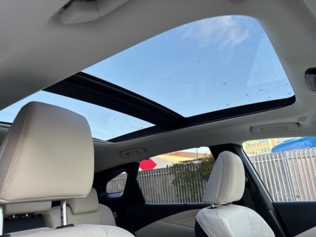 2025 Lexus RX 450h+ PHEV PREMIUM // PAN ROOF // HEATED & COOLING LEATHER SEATS // 360 CAMERA & PARK ASSIST // POWER TAILGATE // FULL WARRANTY €87,945 thumbnail