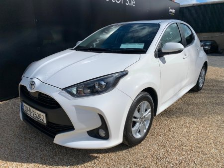 2023 Toyota Yaris - thumbnail 8