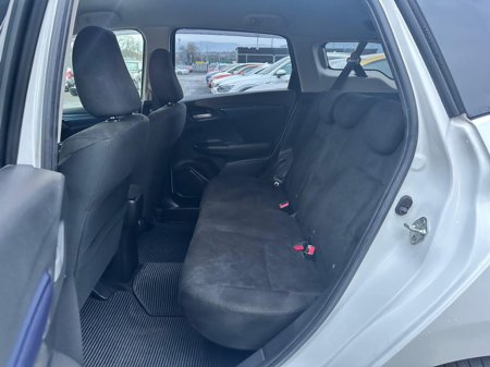 2017 Honda Shuttle 1.5L Petrol-Hybrid Estate Automatic €12,495 thumbnail