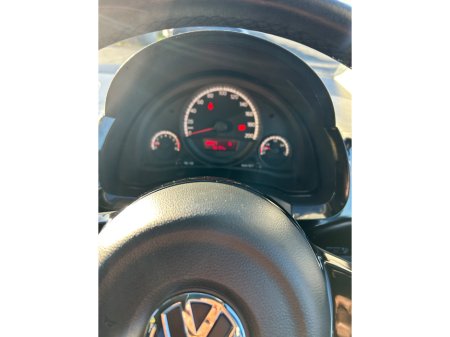 2015 Volkswagen up!  €7,950 thumbnail
