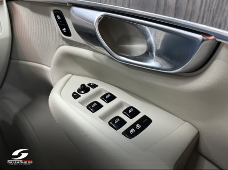 2023 Volvo XC90 - thumbnail 28