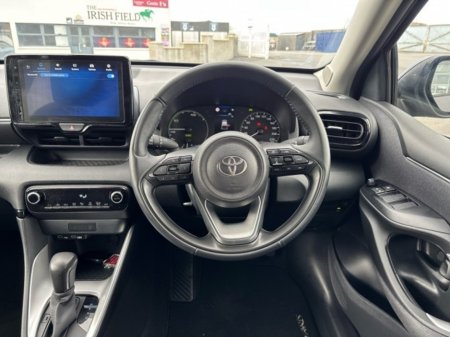 2024 Toyota Yaris - thumbnail 10