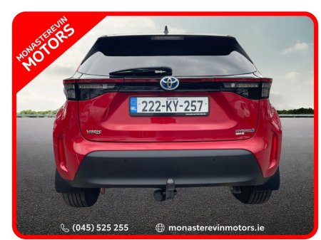 2022 Toyota Yaris - thumbnail 4