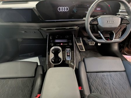 2025 Audi A6 E-HYBRID QUATTRO LAUNCH EDITION €79,888 thumbnail