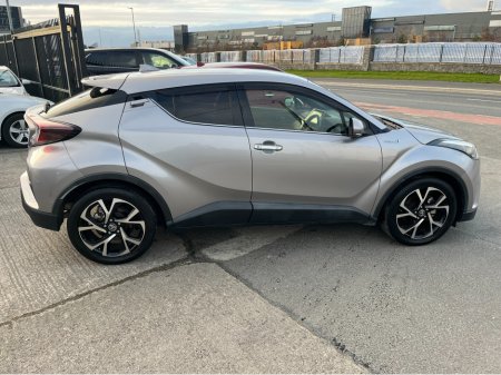 2018 Toyota C-HR - thumbnail 8