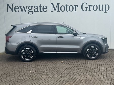 2024 Kia Sorento KIA SORENTO SEM PHEV €55,950 thumbnail
