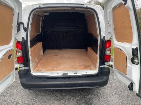 2021 Opel Combo - thumbnail 4