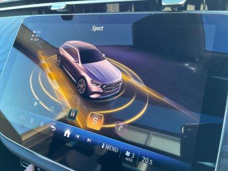 2025 Mercedes-Benz E Class E 300DE AMG Line Plus Estate - Twin Sunroof €89,950 thumbnail