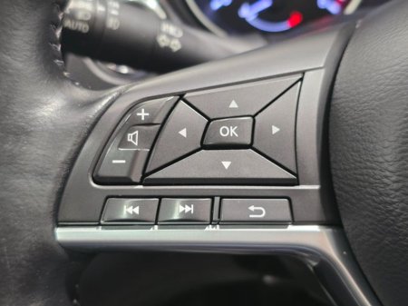 2017 Nissan Qashqai - thumbnail 24