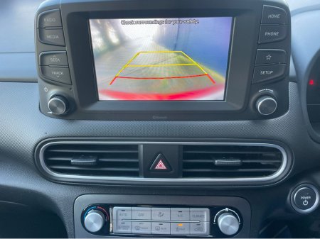 2019 Hyundai Kona KAUAI EV 5DR AUTO LOW KMS! VERY CLEAN! €15,995 thumbnail