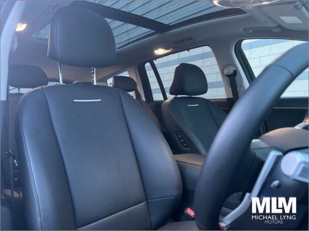 2025 Hyundai Ioniq 9 RWD standard (Long Range) Platinum €71,995 thumbnail