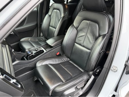 2021 Volvo XC40 - thumbnail 7