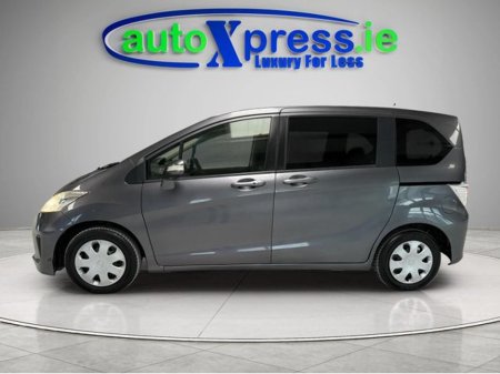 2016 Honda Freed 7 SEATER 1.5 Petrol Auto, Reversing camera €13,495 thumbnail