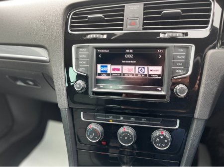 2016 Volkswagen Golf - thumbnail 13