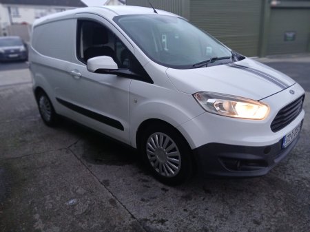 2017 Ford Transit Courier  €6,995 thumbnail