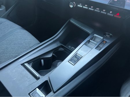 2024 Peugeot 408 ALLURE 1.2 130 AUTOMATIC 6 €30,995 thumbnail