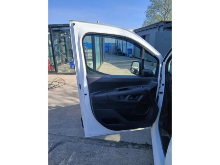 2019 Peugeot Partner - photo 5