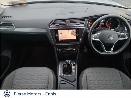 2023 Volkswagen Tiguan - photo 4