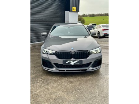 2021 BMW 5 Series - thumbnail 4