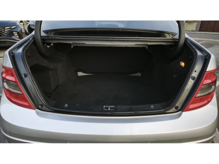 2010 Mercedes-Benz C Class - thumbnail 11