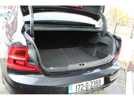 2017 Volvo S90 - thumbnail 11