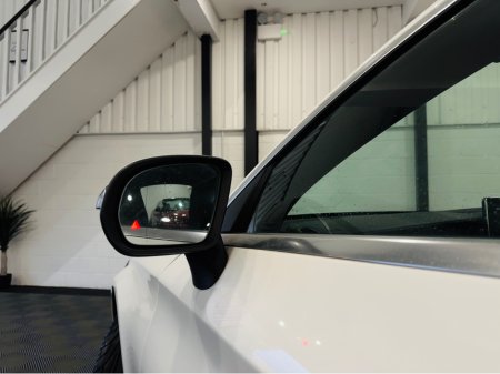 2016 Mercedes-Benz C Class C180 AMG Premium Plus €27,995 thumbnail