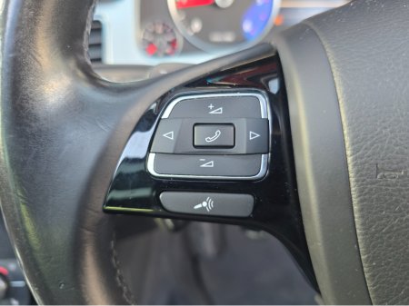 2017 Volkswagen Touareg V6 R-LINE-FULLY SERVICED WITH NEW TYRES €26,450 thumbnail