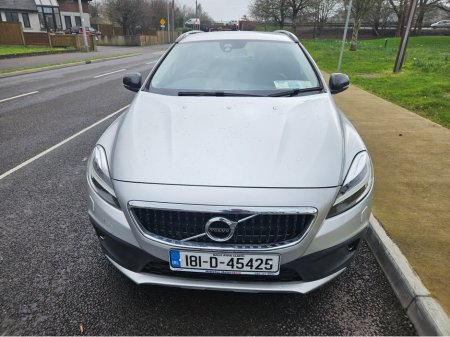 2018 Volvo V40 CROSS COUNTRY D2 PLUS ED 5DR €17,900