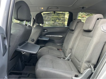 2017 Peugeot 5008 ACTIVE PETROL PANORAMIC GLASS ROOF €11,995 thumbnail
