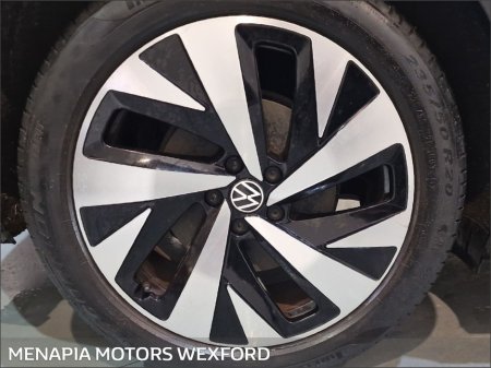 2022 Volkswagen ID.4 LIFE 77kWh 204HP €19,995 thumbnail