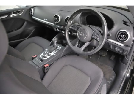 2018 Audi A3 - thumbnail 13