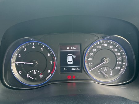 2019 Hyundai Kona KAUAI 2WD EXECUTIVE 5DR €17,950 thumbnail