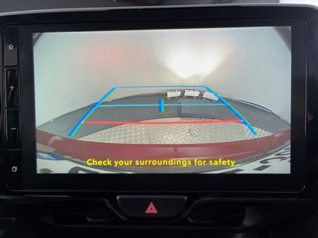 2025 Toyota Yaris HYBRID LUNA €26,950 thumbnail