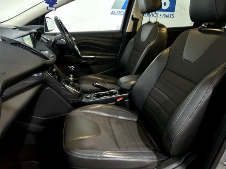 2017 Ford Kuga - thumbnail 8