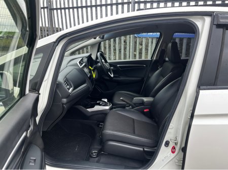 2016 Honda Fit Self Charging Hybrid €10,995 thumbnail