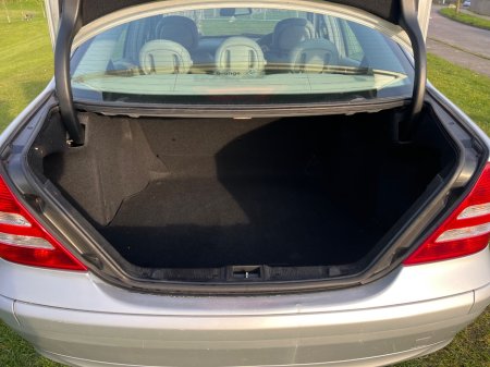 2006 Mercedes-Benz C Class - thumbnail 10