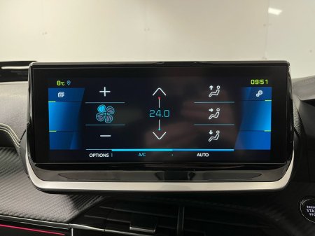 2023 Peugeot 2008 - thumbnail 16