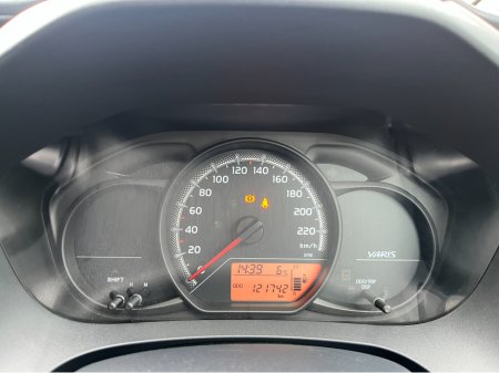 2015 Toyota Yaris TERRA 1.0 PETROL €8,950 thumbnail