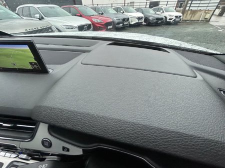 2017 Audi Q7 - thumbnail 9