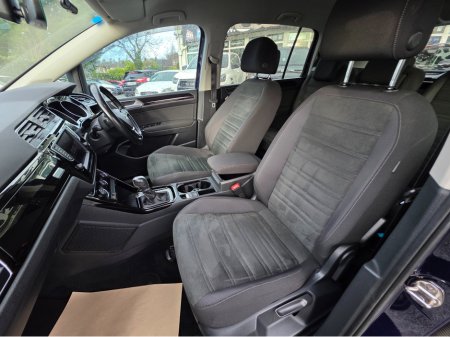 2016 Volkswagen Touran ( 162 REG 1.4 HIGHLINE 7 SEATER CARPLAY ANDROID AUTO LARGE TOUCH SCREEN - SPECIALISING IN IMPORTS OF GERMAN AUTOMATIC HI SPEC €16,950 thumbnail