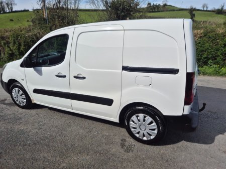 2017 Peugeot Partner - thumbnail 5