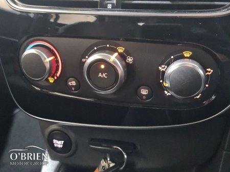 2018 Renault Clio - thumbnail 15