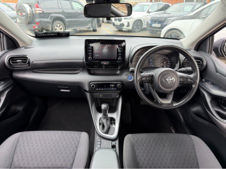 2023 Toyota Yaris - thumbnail 25