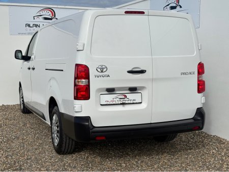2022 Toyota Proace ICON L2 €15,500 thumbnail