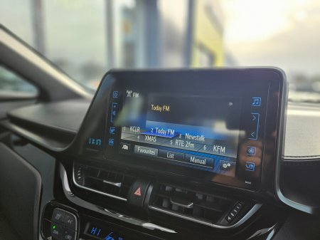 2018 Toyota C-HR - thumbnail 17