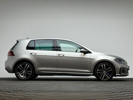 2018 Volkswagen Golf - thumbnail 8